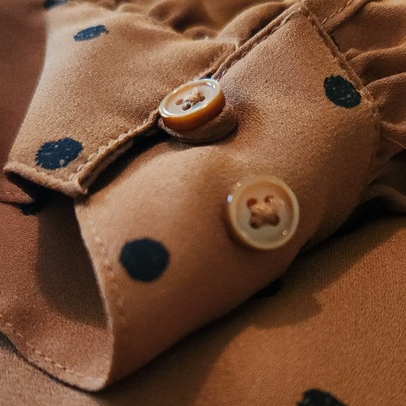 BUNDLE: 2 Medium Maurices Dress Shirts - Picture 7 of 7